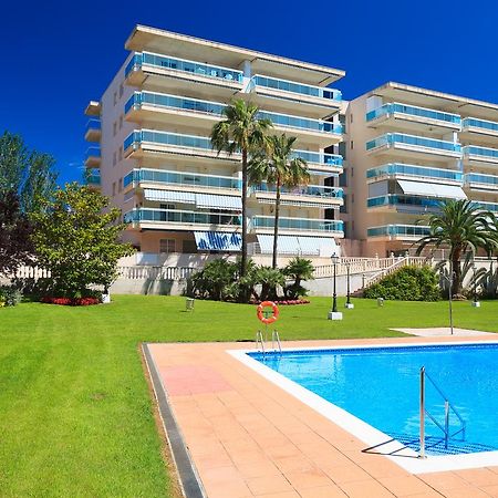 Uhc Village Park Apartments 살루 외부 사진