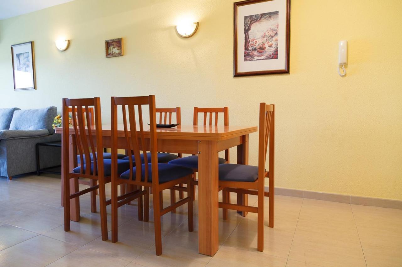 Uhc Village Park Apartments 살루 외부 사진