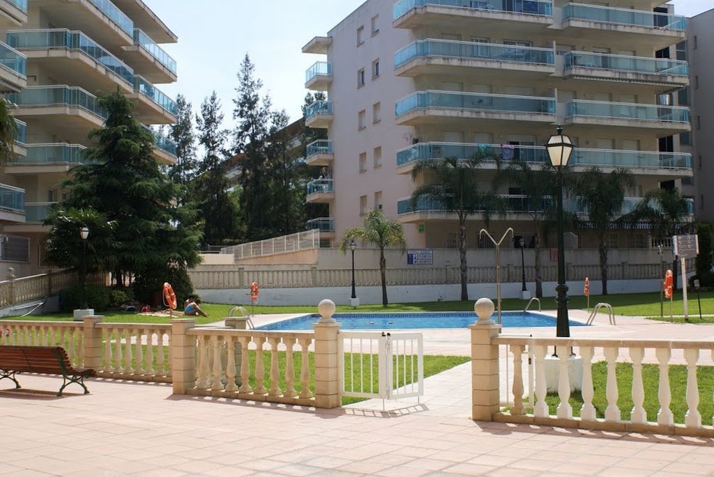Uhc Village Park Apartments 살루 외부 사진