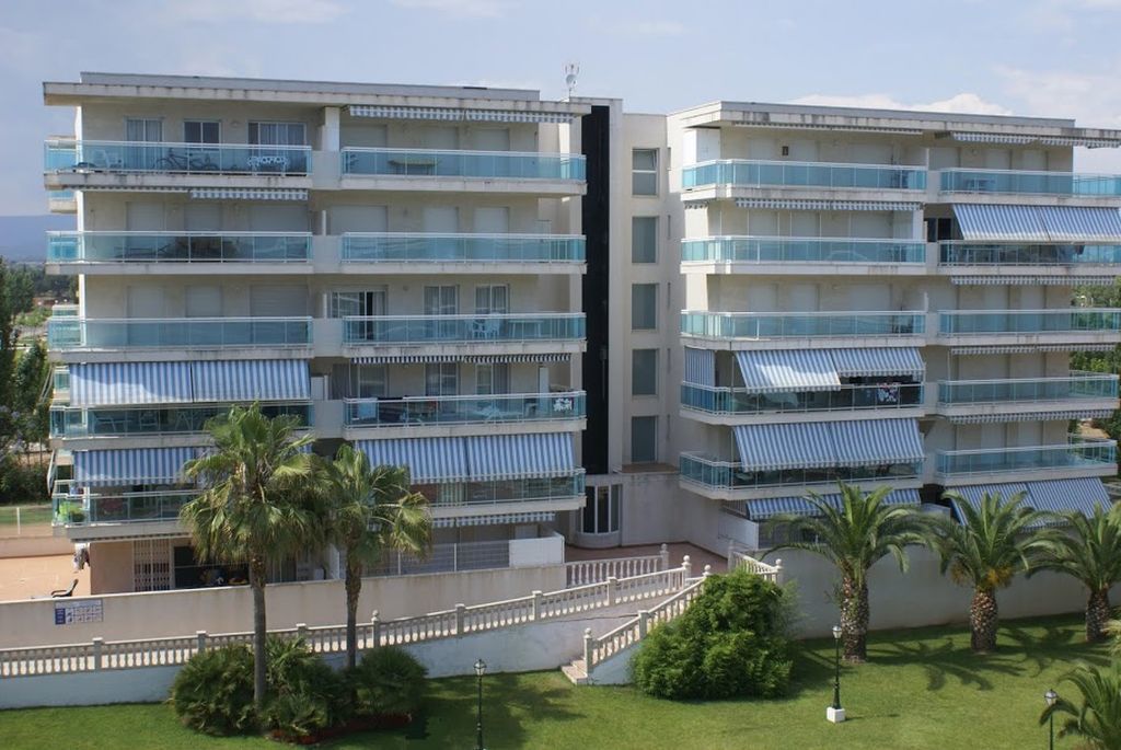 Uhc Village Park Apartments 살루 외부 사진