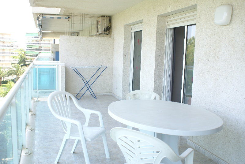 Uhc Village Park Apartments 살루 외부 사진